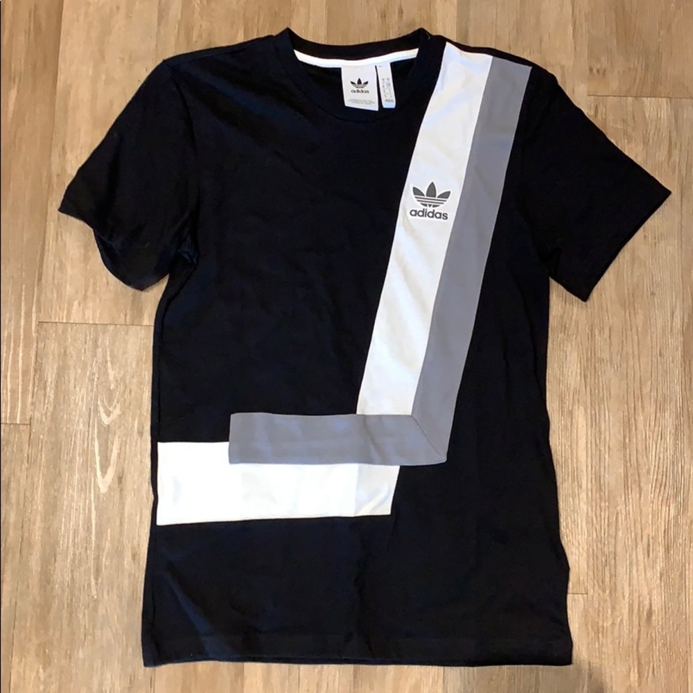 Adidas tshirt